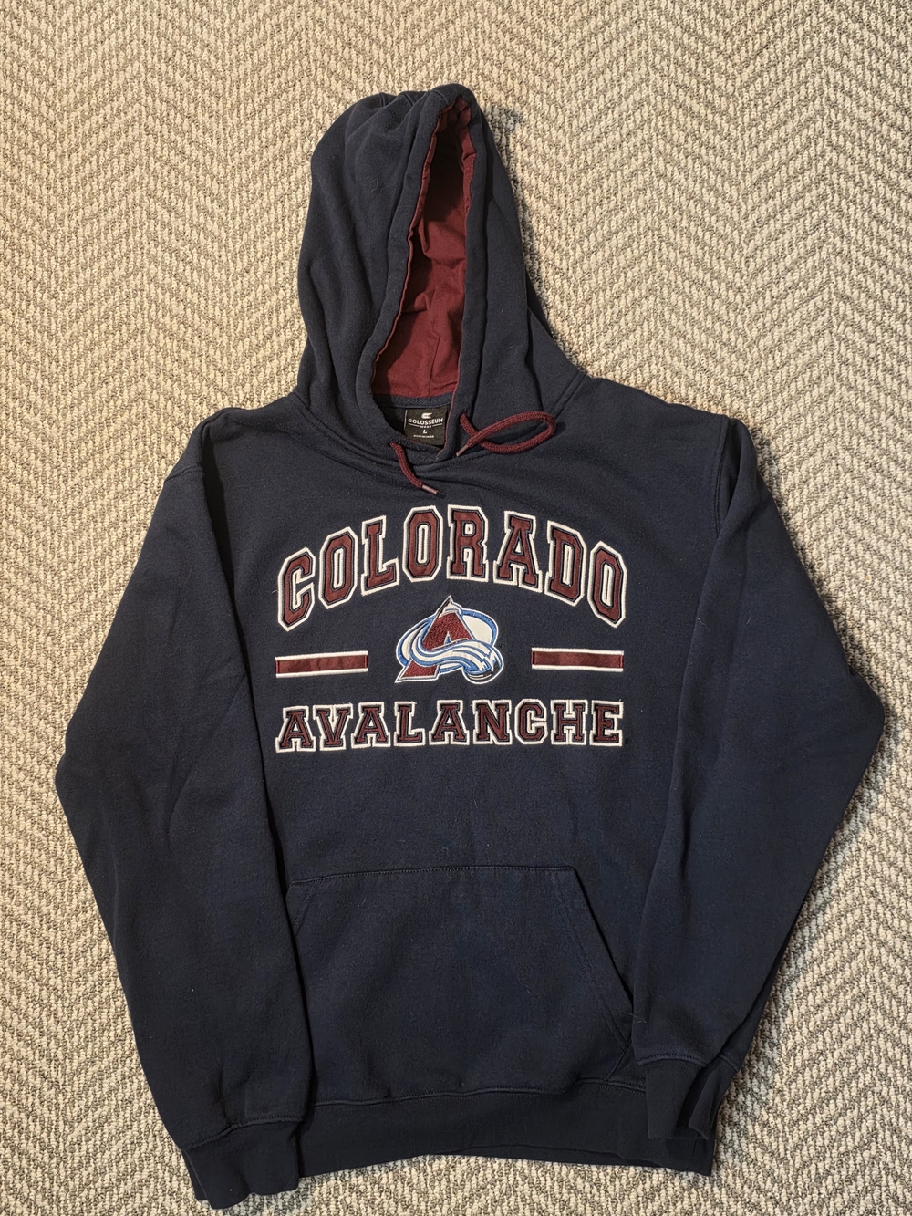 Colosseum Navy Colorado Avalanche Hooded Sweatshirt with Burgundy Accents